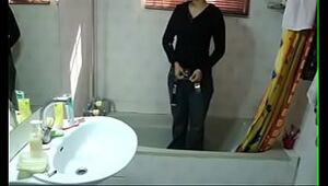 Hot indian Teen Sister Meenal Sood In Shower